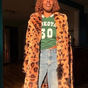 SOLD‼️Forever 21 Faux Fur Leopard Print Jacket